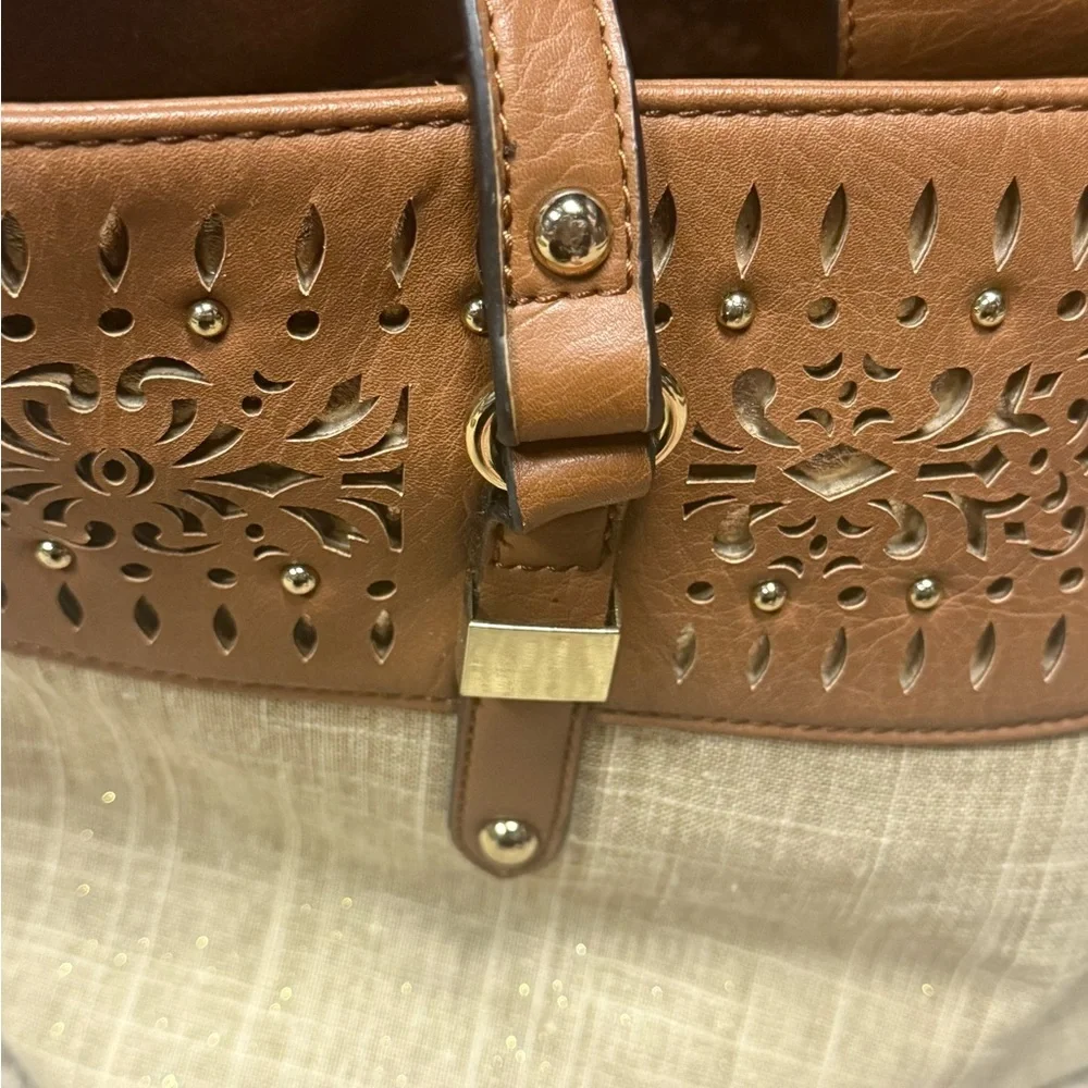 Nicole Miller Tan Sparkly Linen & Faux Leather Laser-Cut Tote Handbag - Picture 13 of 14